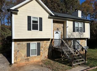 1022 Forest West Ct, Stone Mountain, GA 30088