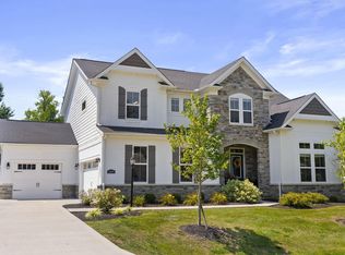 8499 Paddock Trl, Blacklick, OH 43004