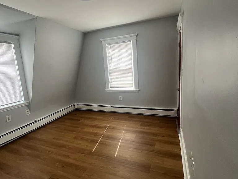 21 Harbor St #6 — Photo 1