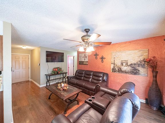 5th image of 5109 Leisure Dr