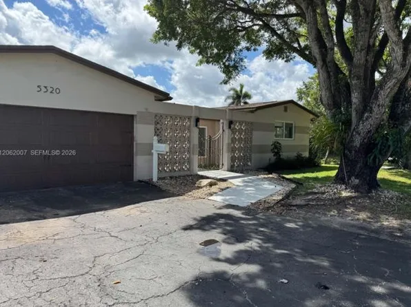 5320 SW 89th Ave, Fort Lauderdale, FL 33328