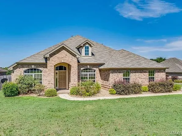 101 Old Prestwick Ct, Prattville, AL 36066