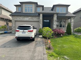 699 Normandy Dr, Woodstock, ON N4T0C5