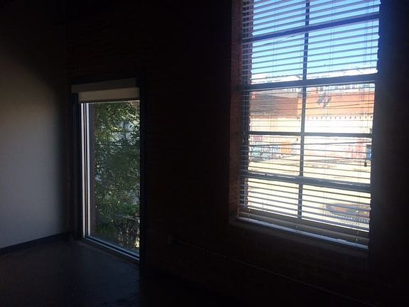 3rd image of 703 N Harrison St APT 106