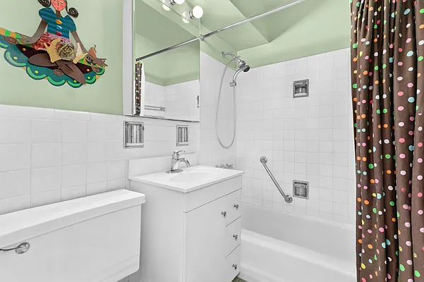 Sold by Corcoran | media 8