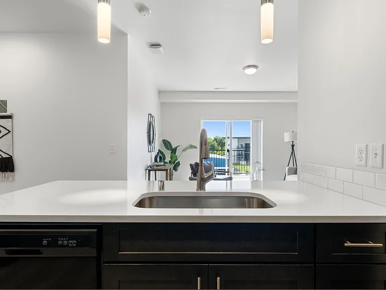Columbia River Walk Apartments — Photo 116