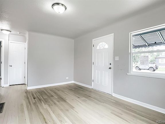 4th image of 2388 Geneva Street