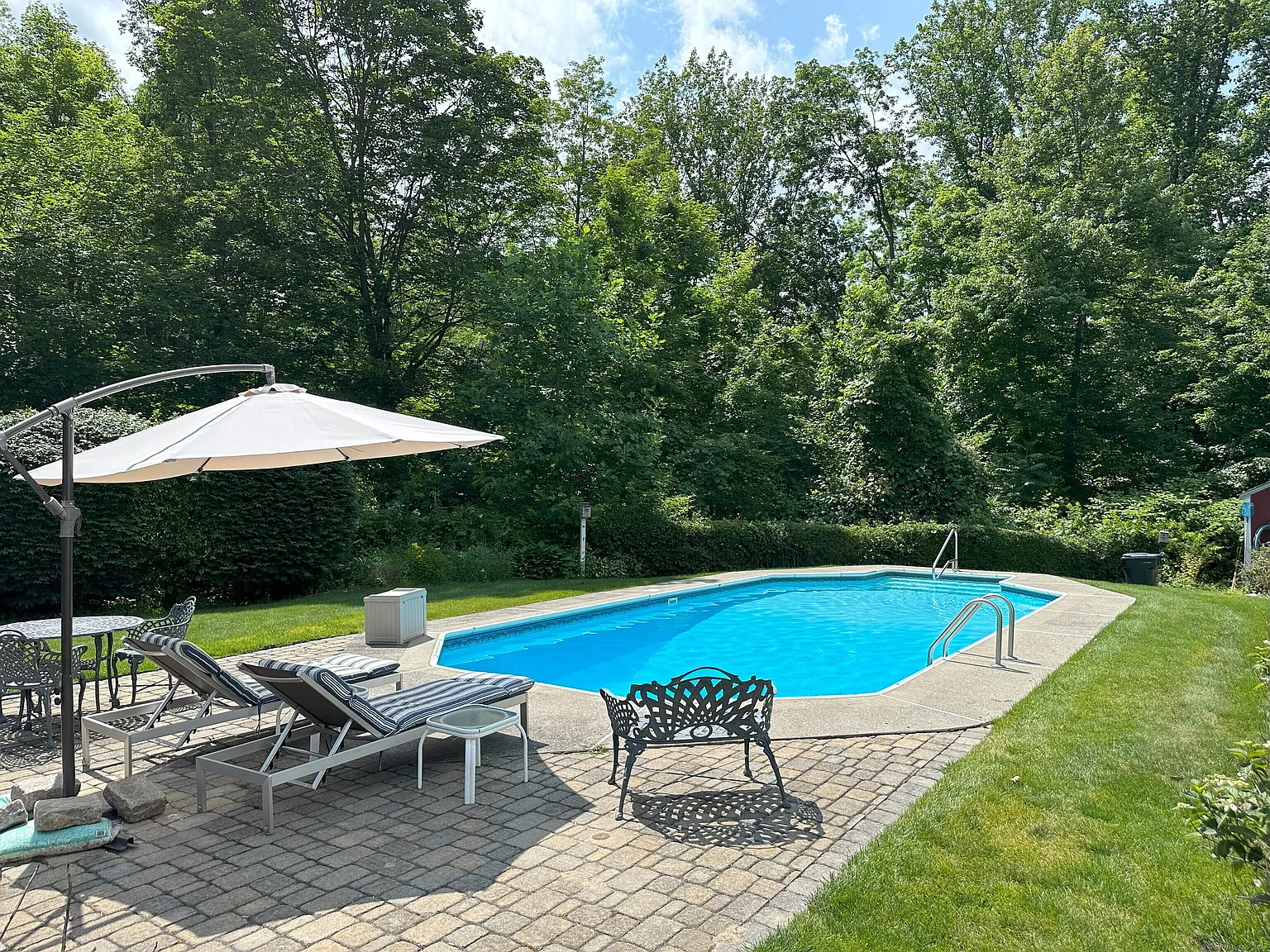 4 bed, 2.5 bath, 3060 sqft, $5,900 — Photo 4