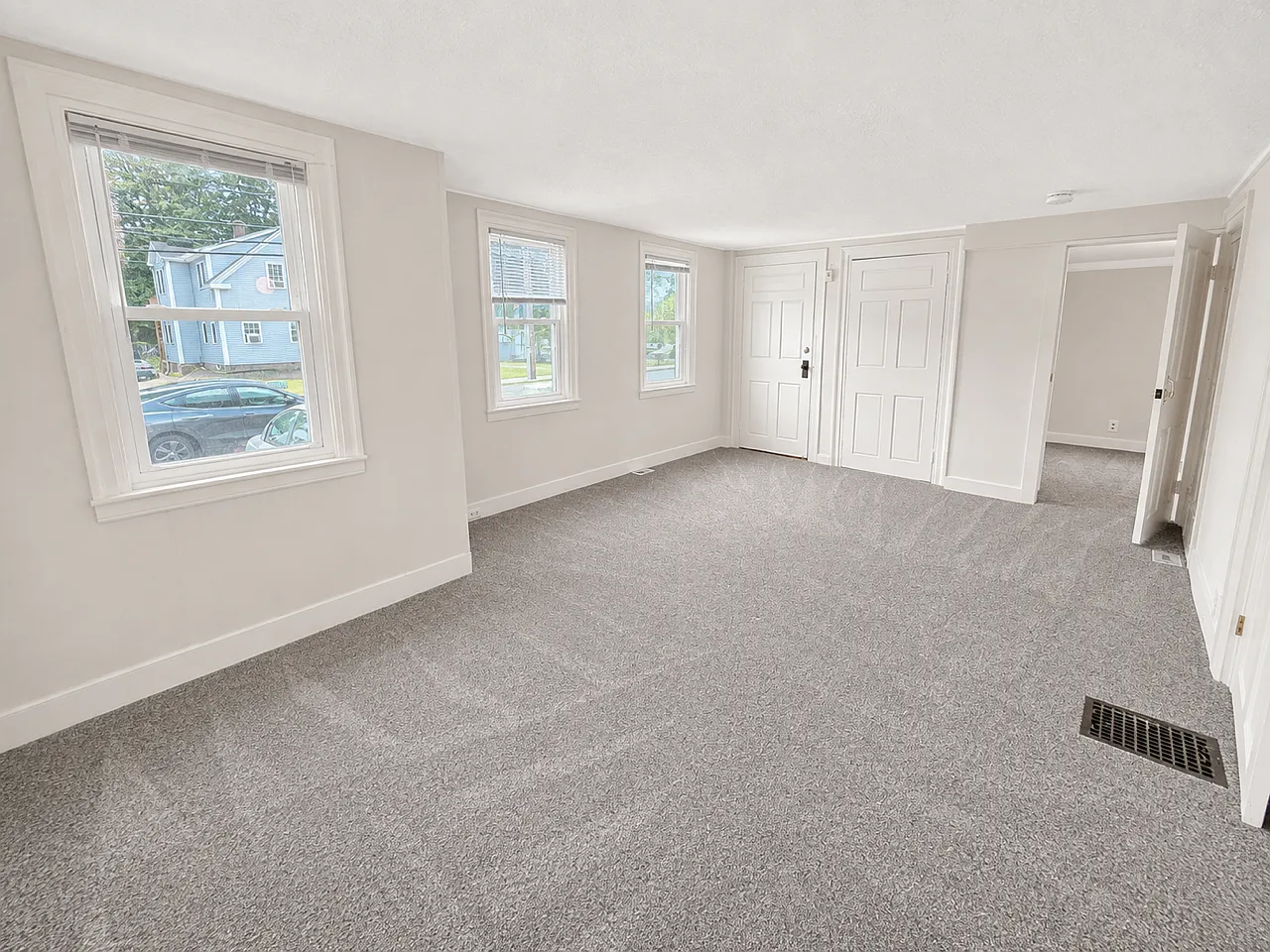 2 bed, 1000 sqft, $2,600 — Photo 4