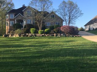 70 Brodie Ct, Valparaiso, IN 46383