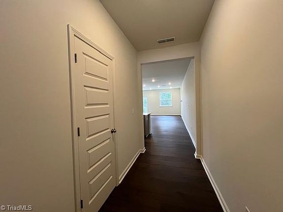 3rd image of 158 Parker Ln