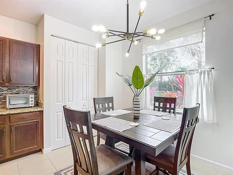 11931 SW Crestwood Cir — Photo 10
