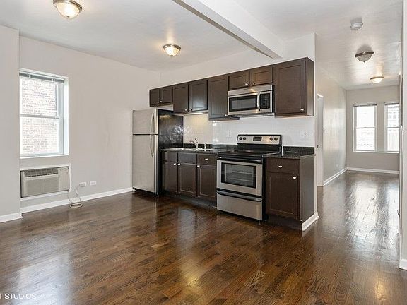 5th image of 4864 N Rockwell St #2N