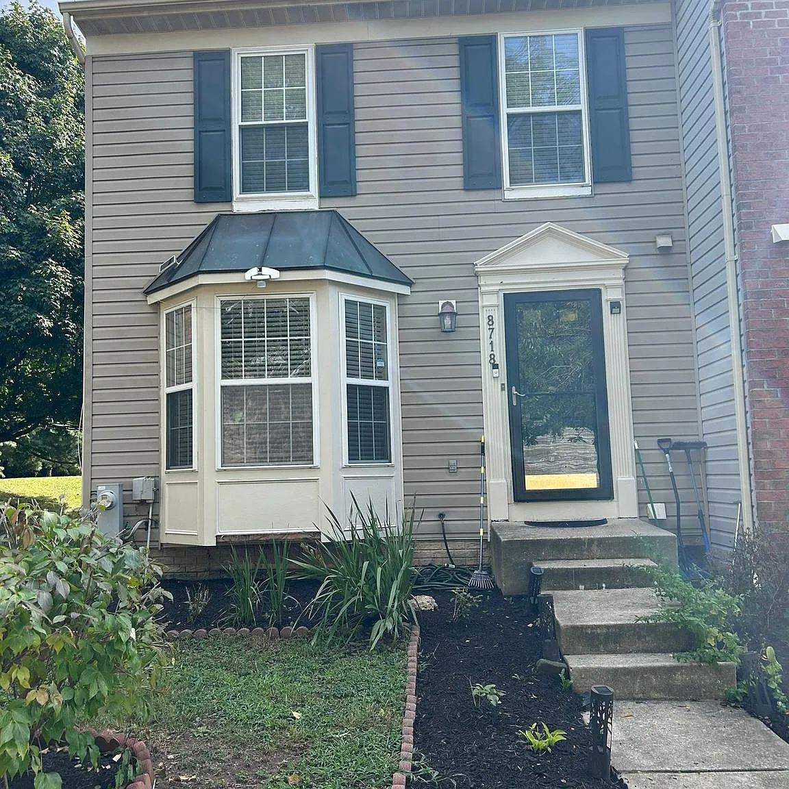 3 bed, 3.5 bath, 2076 sqft, $3,000 — Photo 1