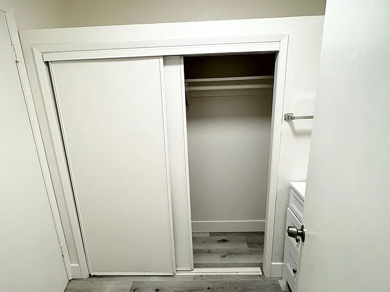 Carmichael Apartments — Photo 19