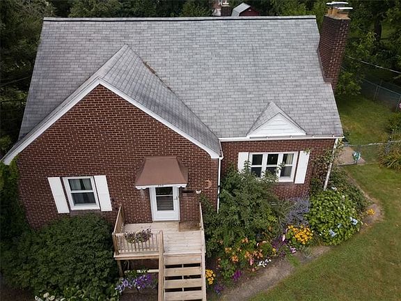4th image of 355 Camp Ave