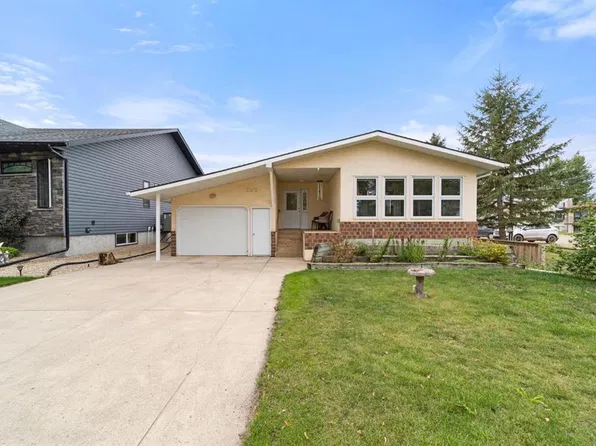 5012 E 53rd St, Stettler, AB T4K 1A8