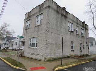 560 Brace Ave, Perth Amboy, NJ 08861