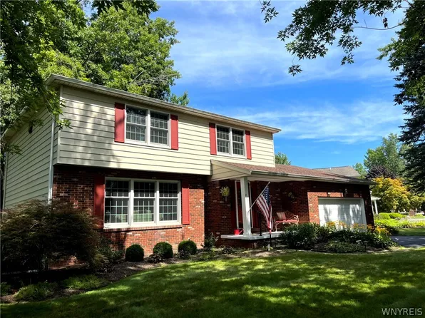 415 Andre Pl, Youngstown, NY 14174