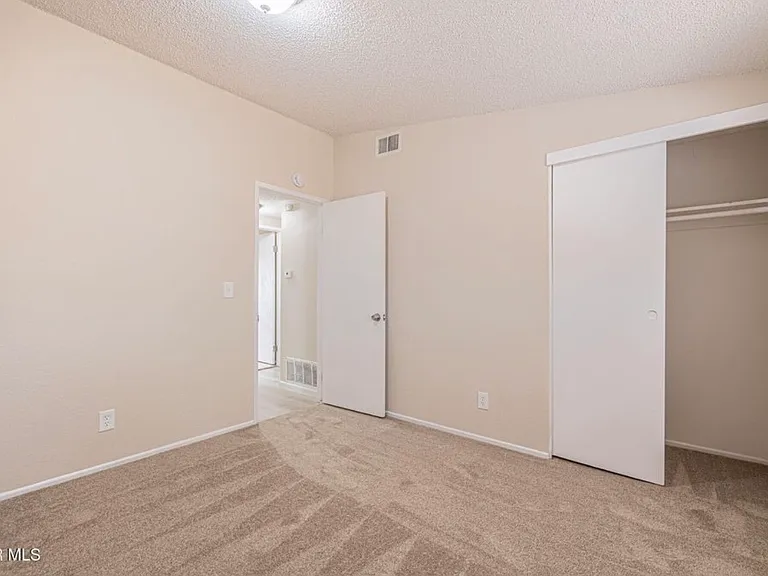 44256 Gingham Ave — Photo 3