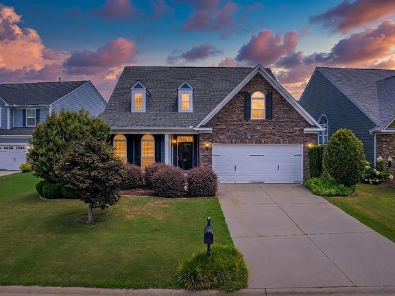 2nd image of 12 Weston Brook Way
