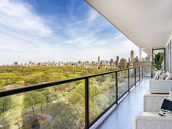 4th image of 210 Central Park S APT 21B