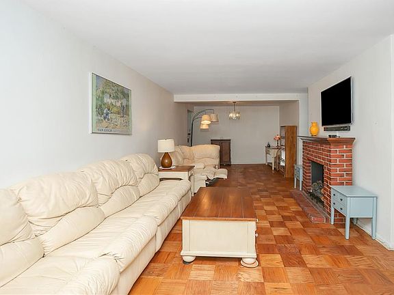 5th image of 9905 59th Ave APT 1E