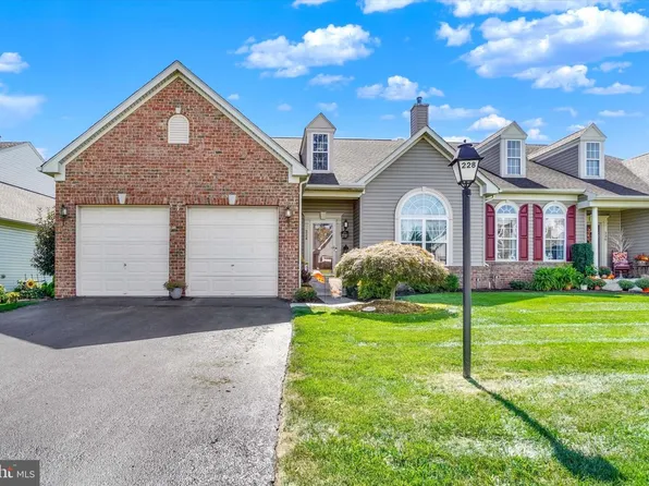 228 Prospect Cir #52, Shrewsbury, PA 17361