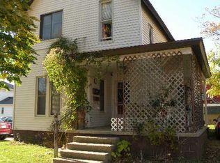 213 N Saginaw St, Owosso, MI 48867