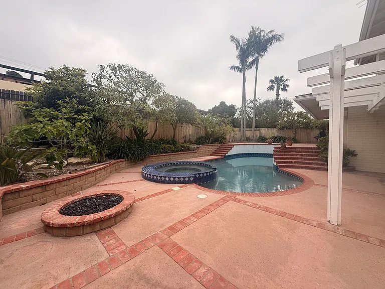 28058 Braidwood Dr — Photo 6