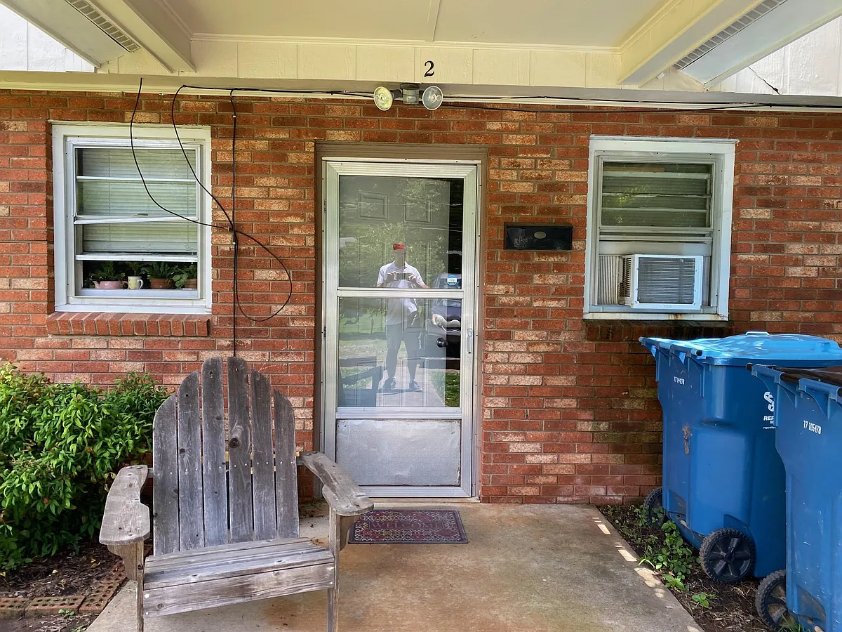 Building Photo - 3362 Normandy Park #C2