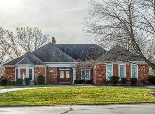 1131 Whitmoor Dr, Weldon Spring, MO 63304