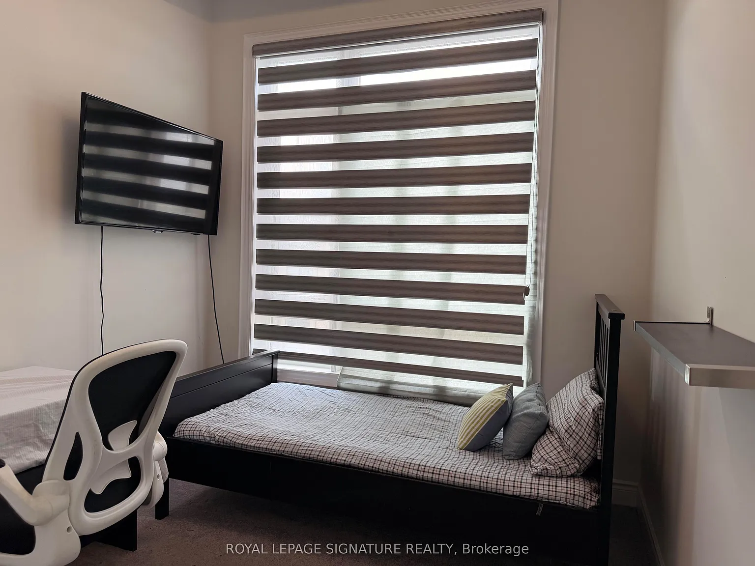 1 bed, $1,200 — Photo 1