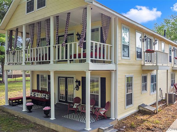 3rd image of 8640 Choctaw Ave