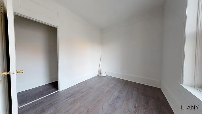 Rented by LandSeair Real Estate Group | media 10