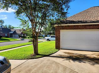 313 Allan Dr, Baton Rouge, LA 70815