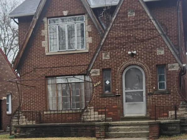 8283 Pinehurst St #2, Detroit, MI 48204