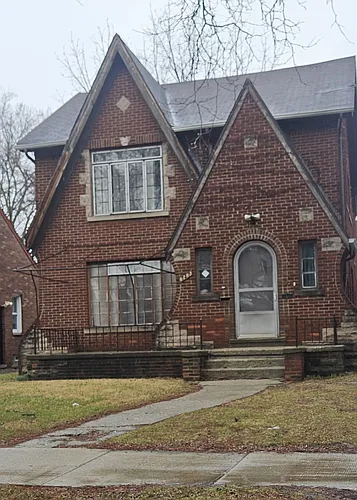 8283 Pinehurst St #2 Photo 1
