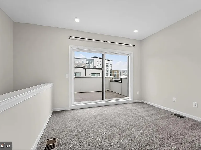 8041 Baxter St — Photo 23