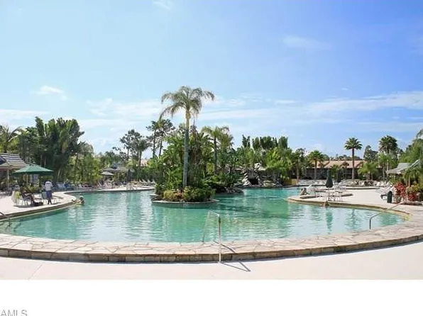 2055 Cascades Dr APT 4, Naples, FL 34112
