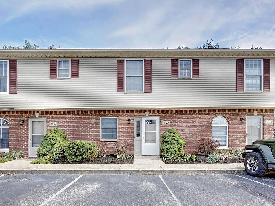 1st image of 3429 S Oaklawn Cir
