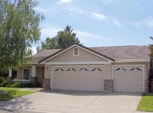 1050 Starbrook Dr, Galt, CA 95632