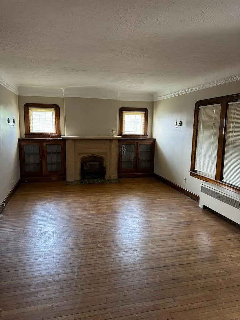 2 bed, 1330 sqft, $1,450 — Photo 3