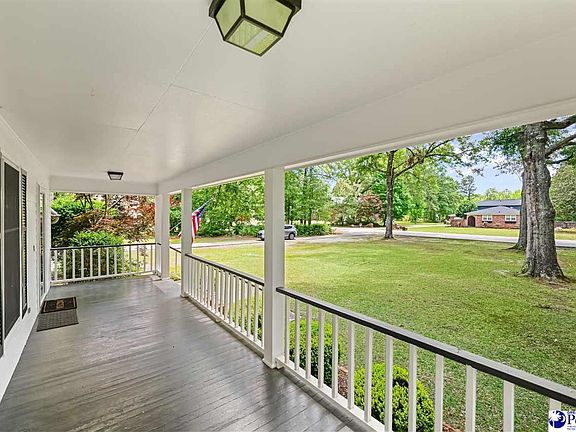 2nd image of 808 Wedgefield Rd