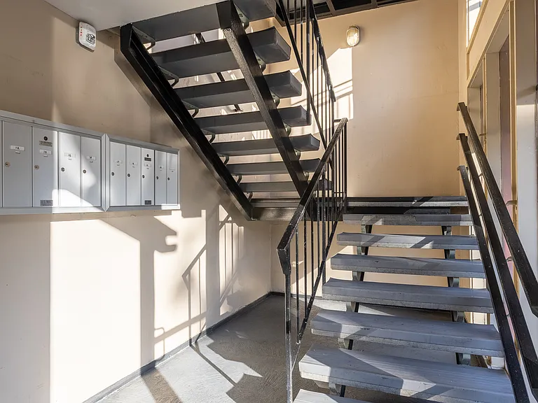 301 E Okeefe St — Photo 28