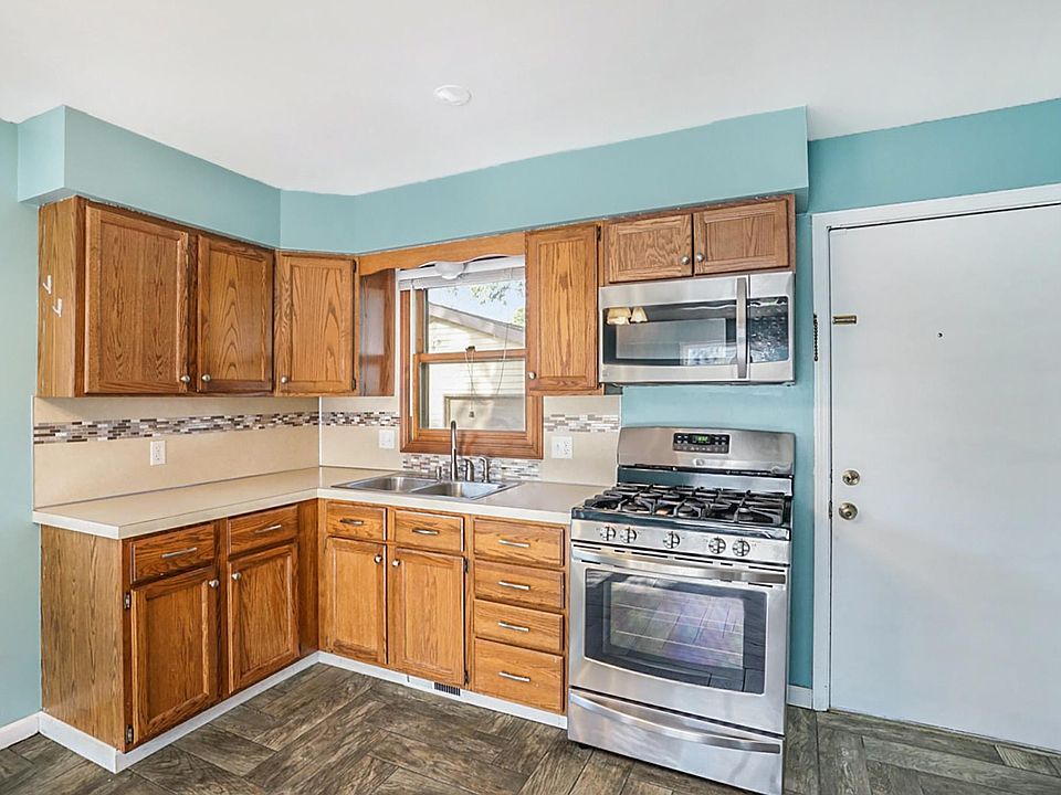 1st image of 3915 Madison Ave SE