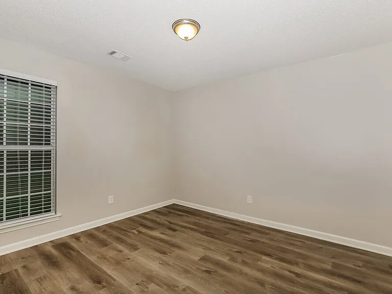 5567 Katherine Village Dr — Photo 12