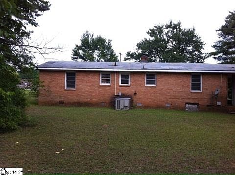 2nd image of 210 E Butler Rd