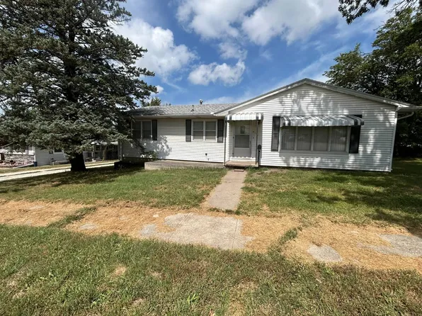 302 NW 7th St, Leon, IA 50144