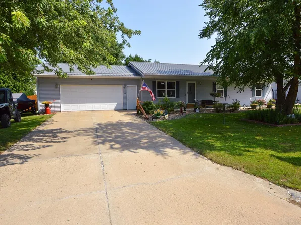128 Wildwood Ct, Boscobel, WI 53805